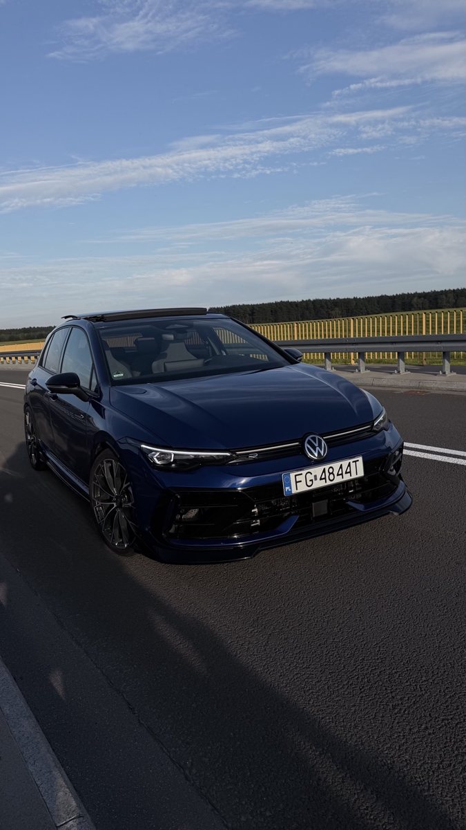 Volkswagen Golf R 2026 – wynajem Pszczew